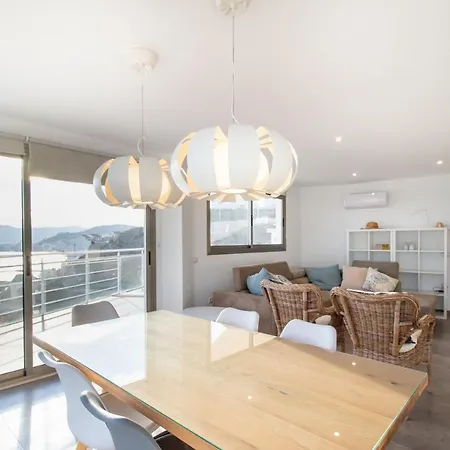 Chalet Urb. Monteazul