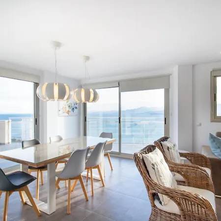 Chalet Urb. Monteazul
